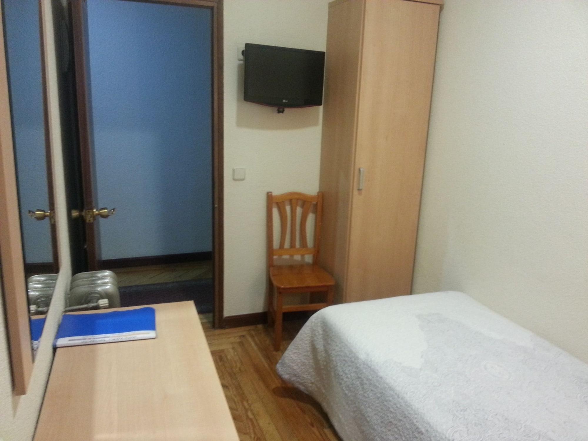 Hostal Avenida Μαδρίτη Εξωτερικό φωτογραφία