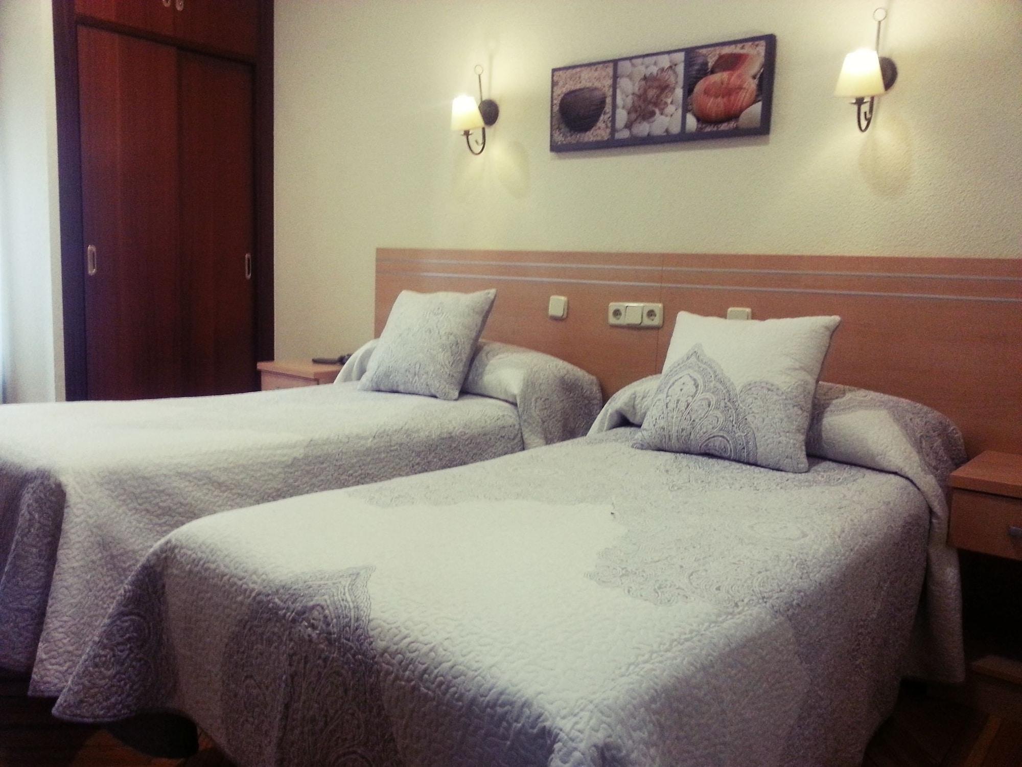 Hostal Avenida Μαδρίτη Εξωτερικό φωτογραφία