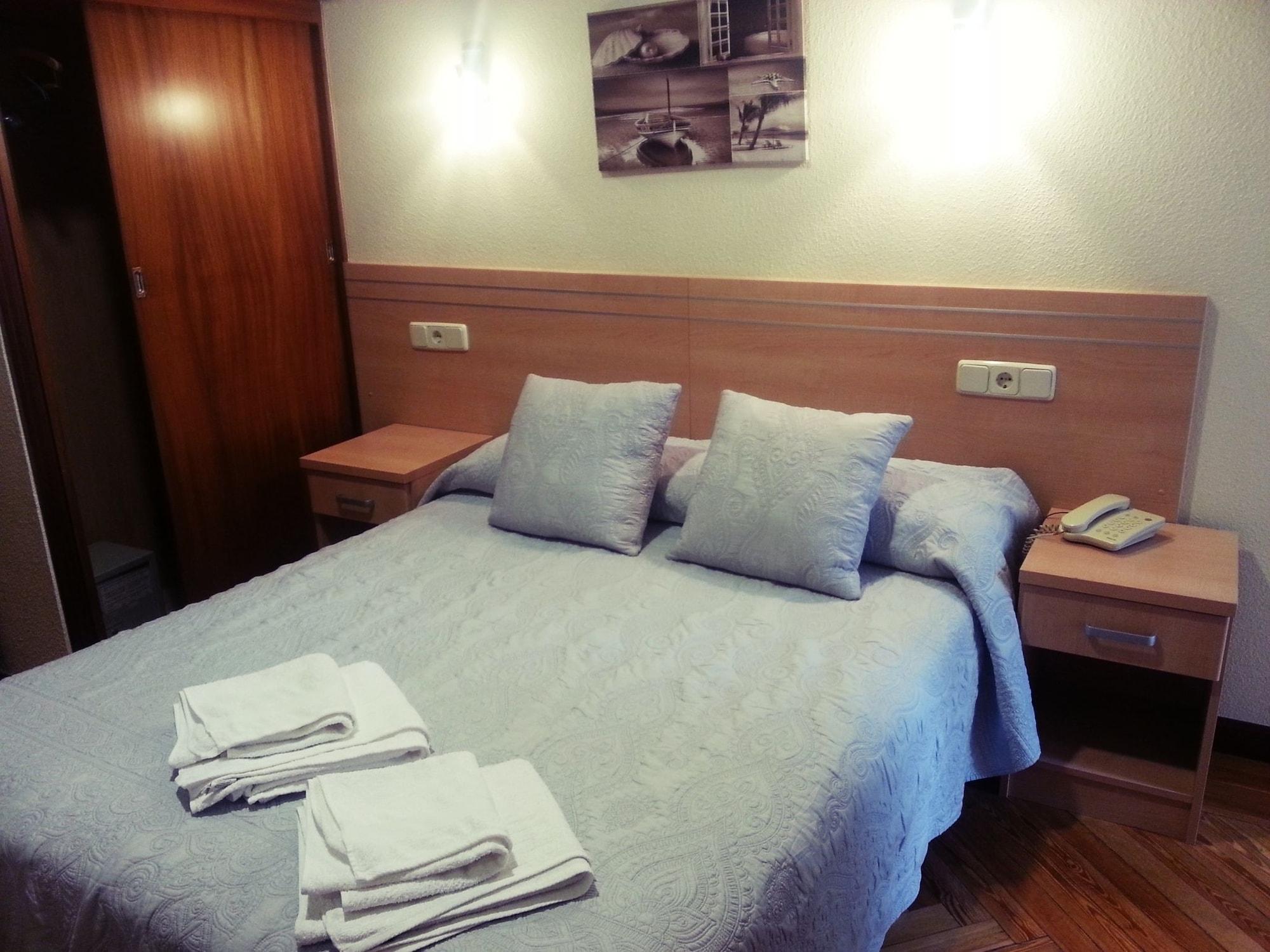Hostal Avenida Μαδρίτη Εξωτερικό φωτογραφία