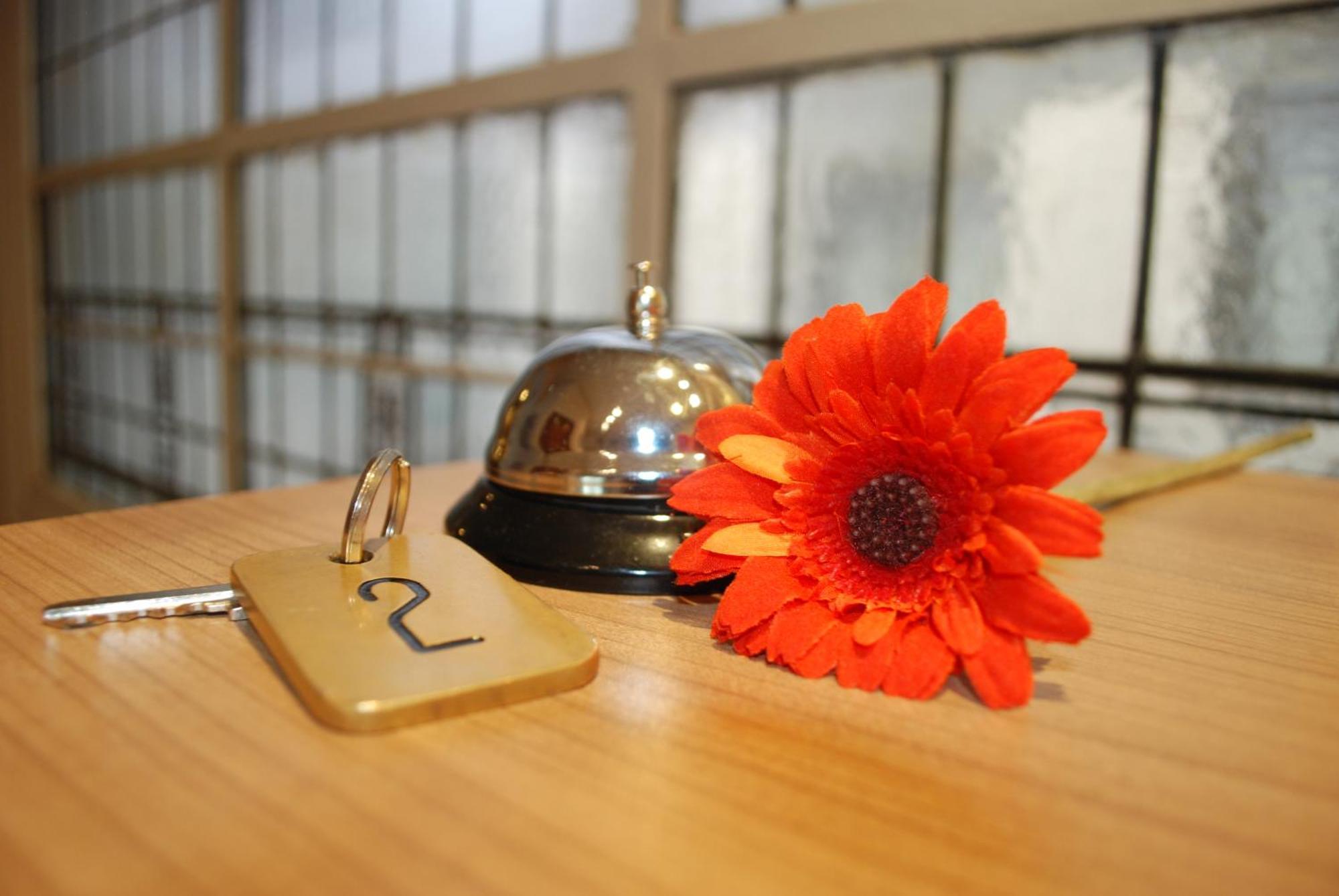 Hostal Avenida Μαδρίτη Εξωτερικό φωτογραφία